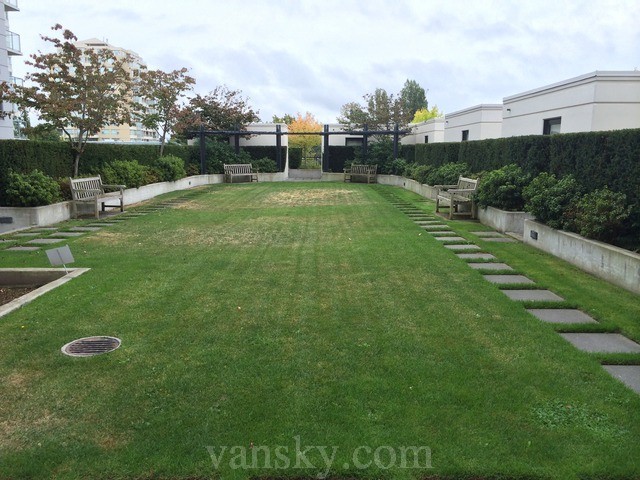 181018192315_Roof top garden.jpg